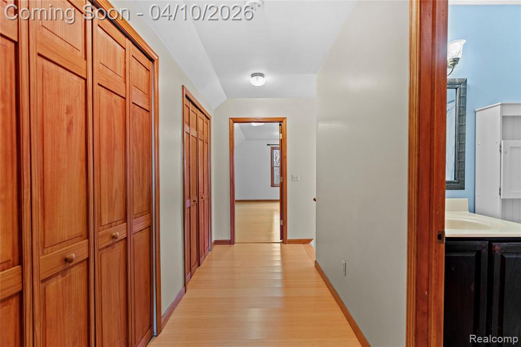 6490 E Coldwater Road, Flint, MI 48506 — Photo 32