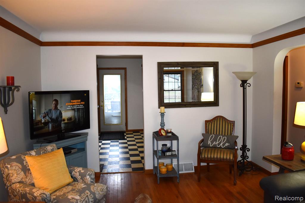 520 N MAIN Street, Webberville, MI 48892 — Photo 17