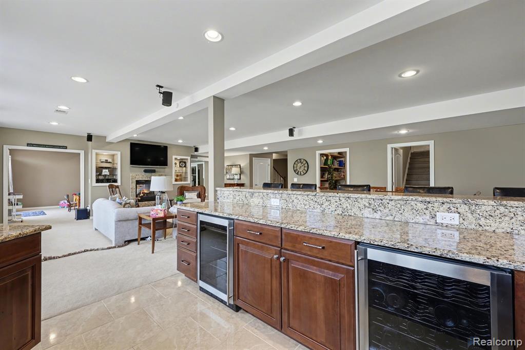 6641 Shadydale Drive, Shelby Twp, MI 48316 — Photo 24