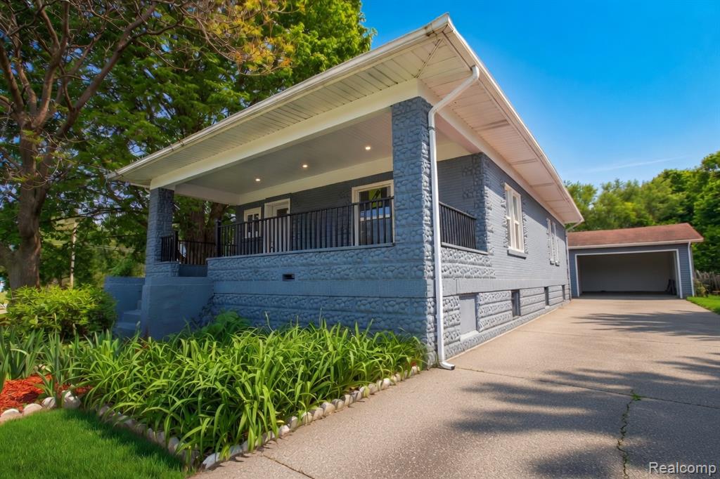 3280 E Atherton Road, Burton, MI 48529 — Photo 2