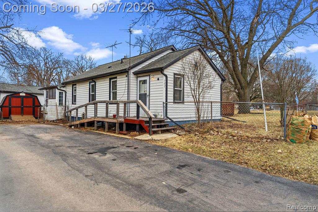 782 Stanley Avenue, Pontiac, MI 48340 — Photo 3