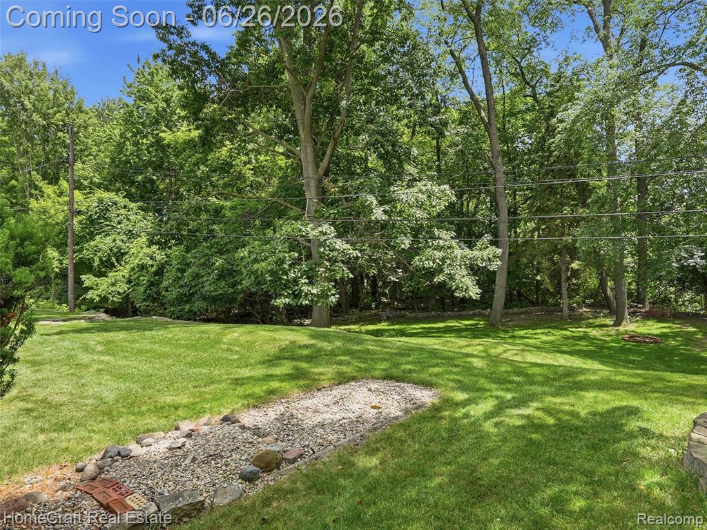 42047 CLEMONS Drive, Plymouth, MI 48170 — Photo 30
