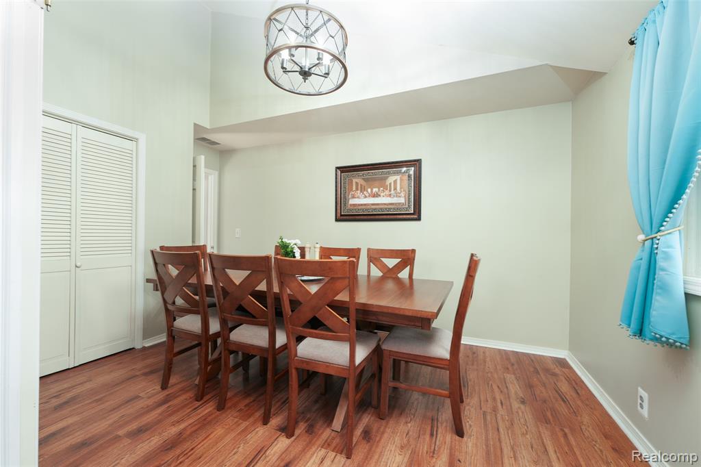 9820 Oakhurst Road, Holly, MI 48442 — Photo 10