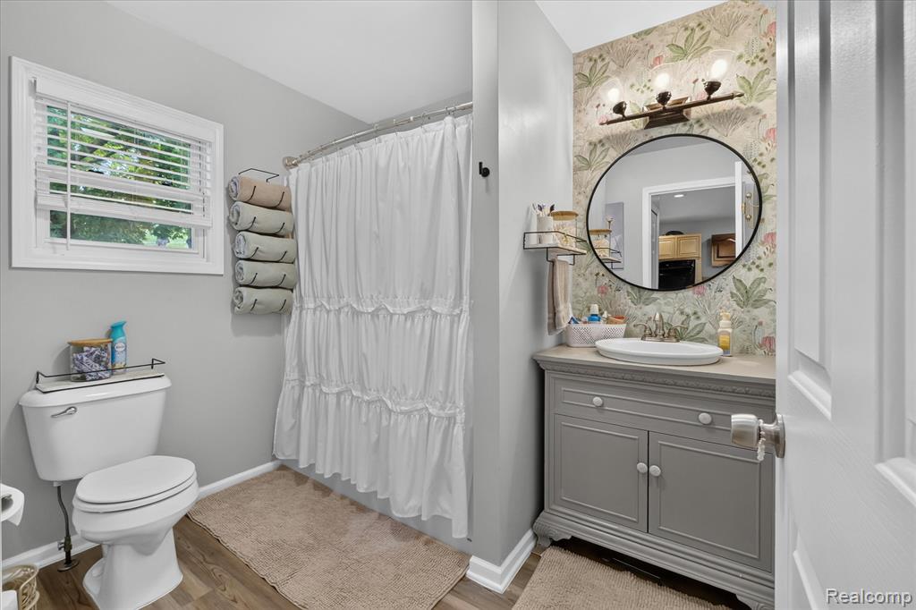9115 Maplewood Drive, White Lake, MI — Photo 19
