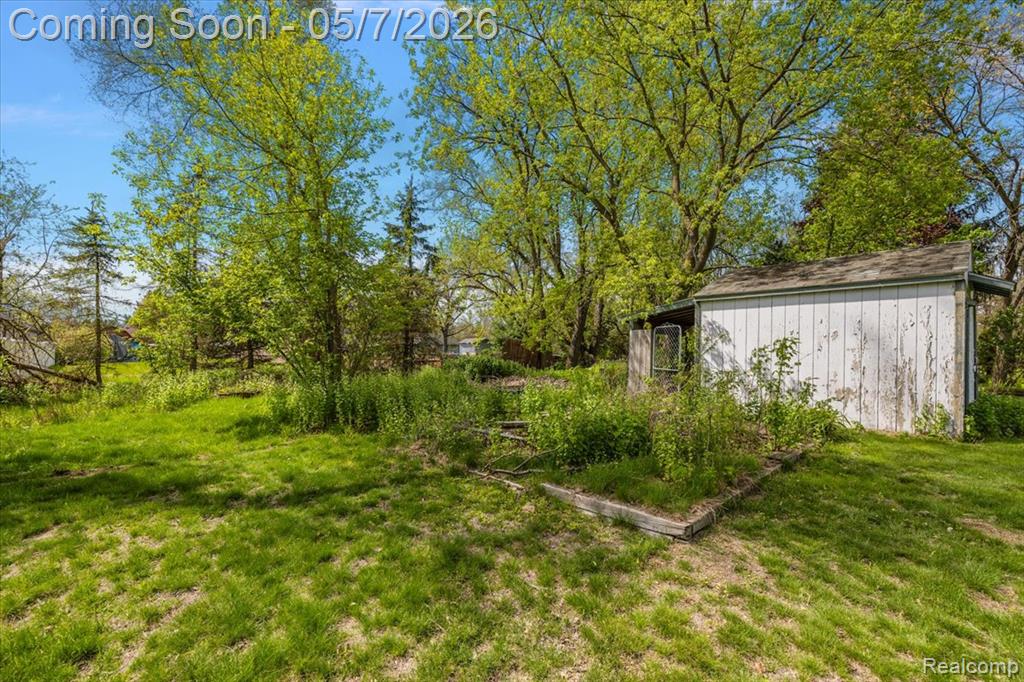2795 Woodbury Street, Walled Lake, MI 48390 — Photo 41