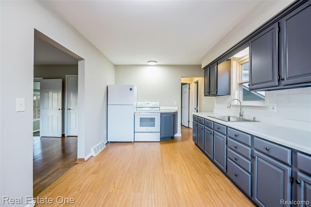 4141 Van Amberg Road, Brighton, MI 48114 — Photo 35