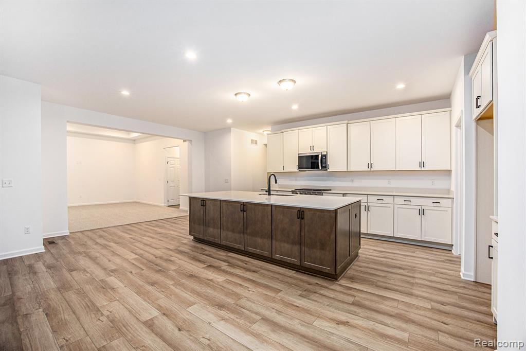 71713 Hidden River Drive, Armada, MI — Photo 11