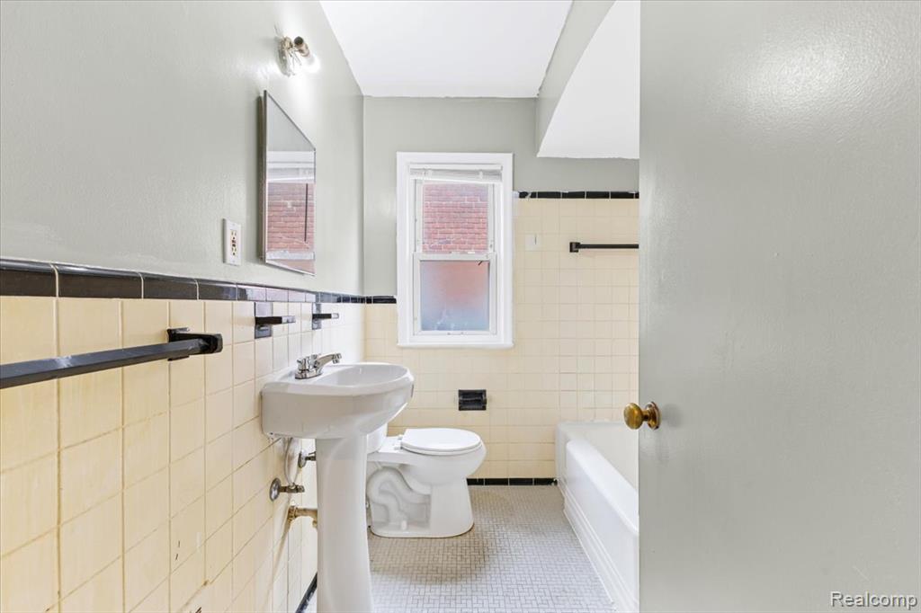 6905 Archdale Street, Dearborn, MI 48228 — Photo 21
