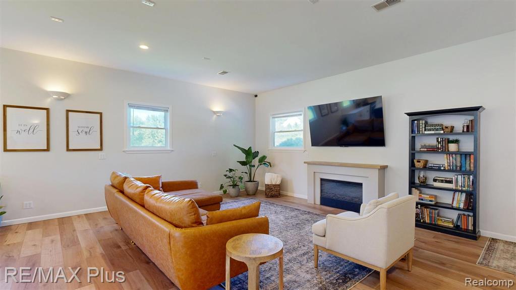 1926 New Rochelle Drive, Lapeer, MI 48446 — Photo 24