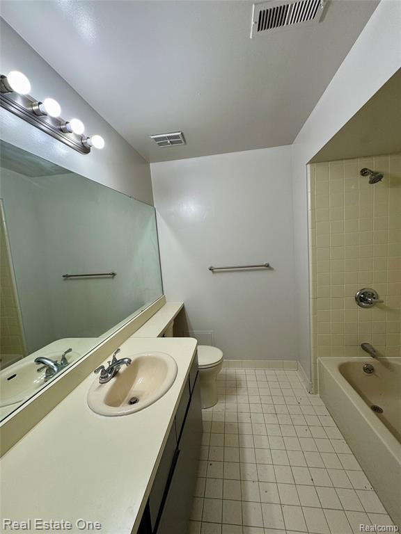 6607 Chimney Sweep, West Bloomfield, MI — Photo 15