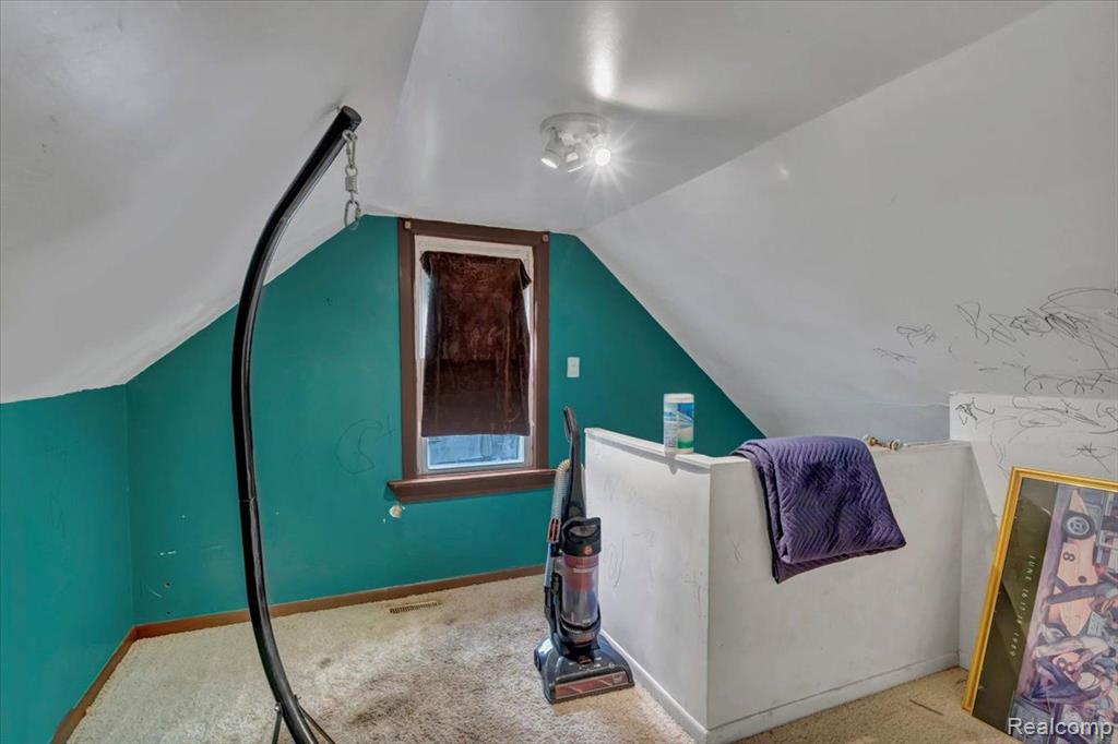 7556 SAINT MARYS Street, Detroit, MI 48228 — Photo 18