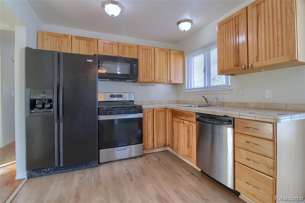 9985 Jackson Lane, Van Buren, MI 48111 — Photo 8