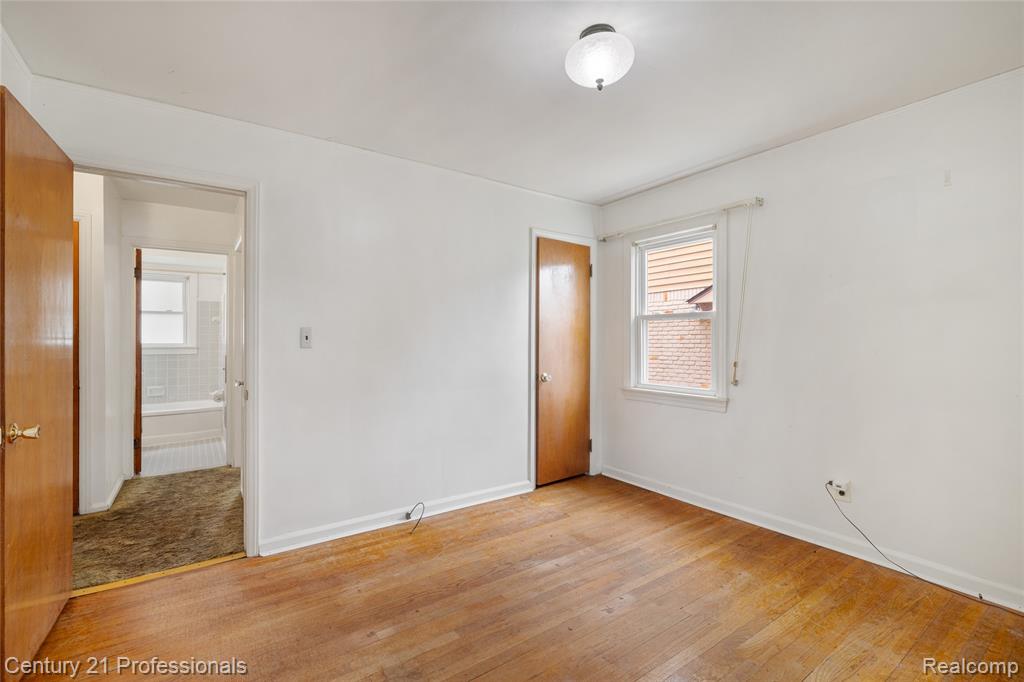 6953 N Vernon Street, Dearborn Heights, MI 48127 — Photo 10