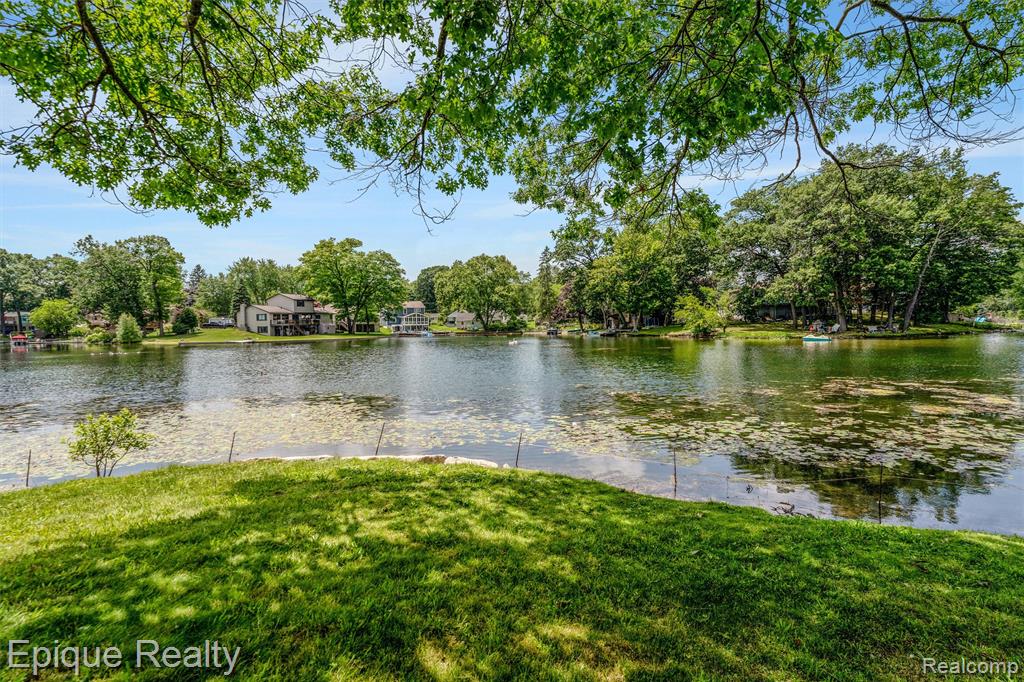 800 Kimberly, Lake Orion, MI 48362 — Photo 31