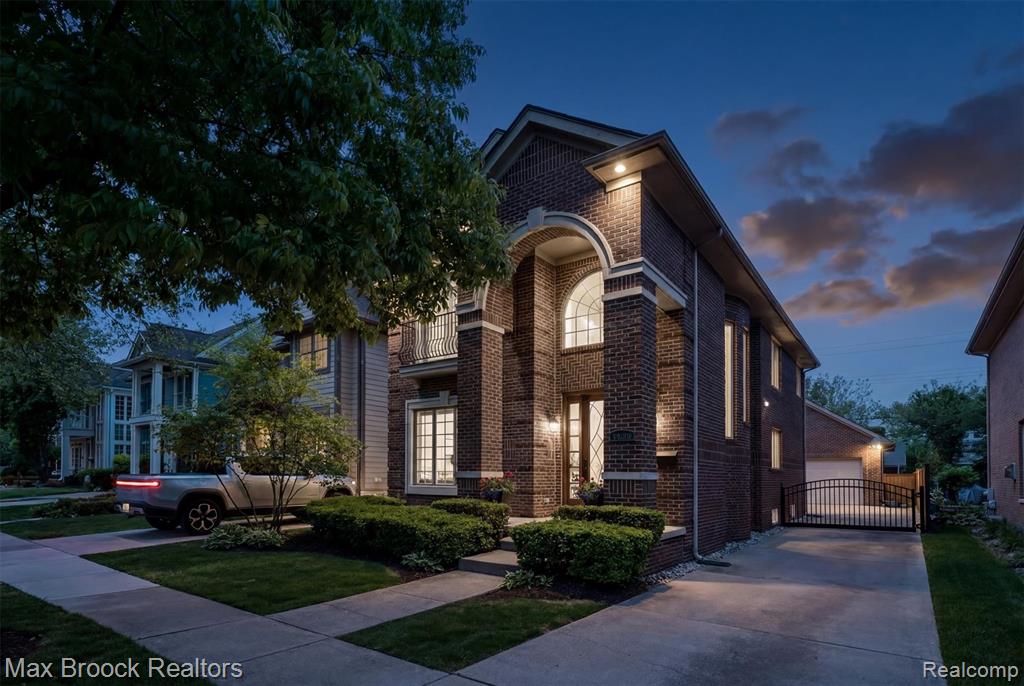 1045 Bennaville Avenue, Birmingham, MI 48009 — Photo 44