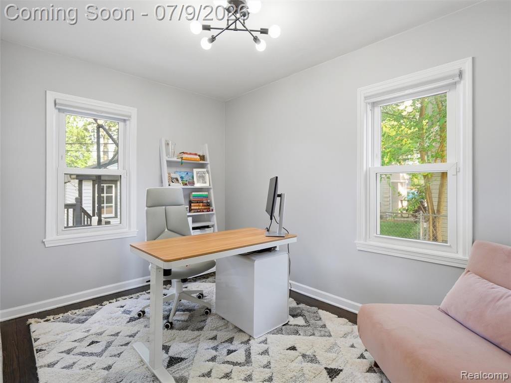 622 N Rembrandt Avenue, Royal Oak, MI 48067 — Photo 16
