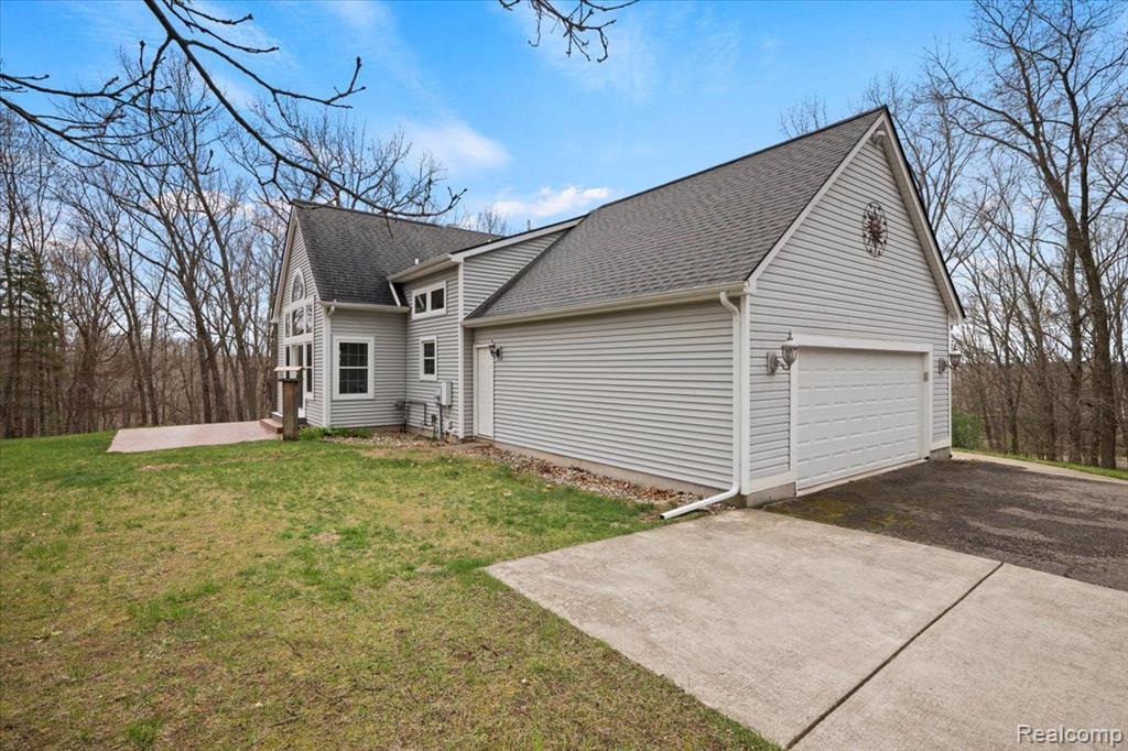 845 Rowlinson Lane, Ortonville, MI 48462 — Photo 48
