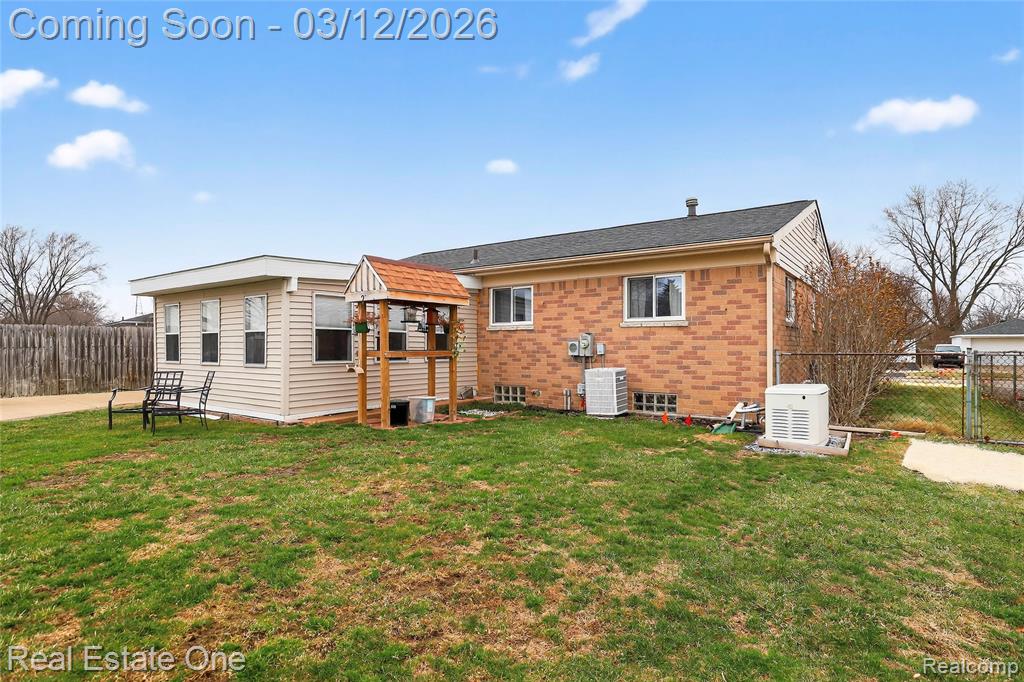 9722 Hamilton Street, Van Buren, MI 48111 — Photo 37