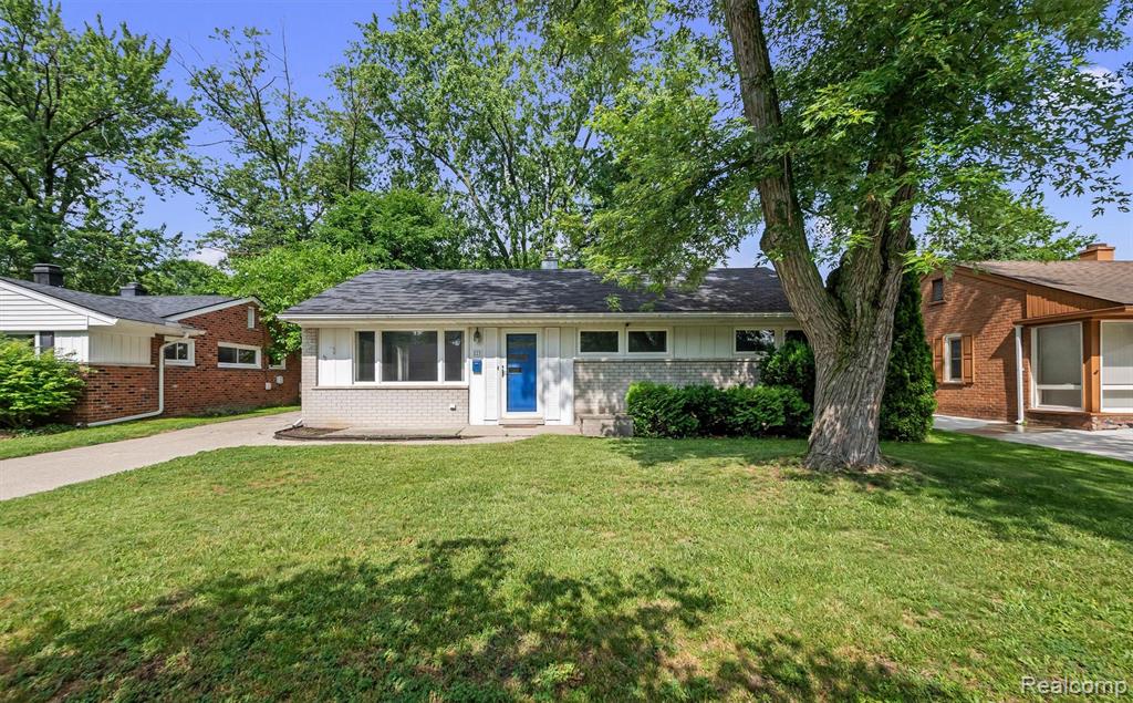 519 Essex Street, Clawson, MI — front exterior