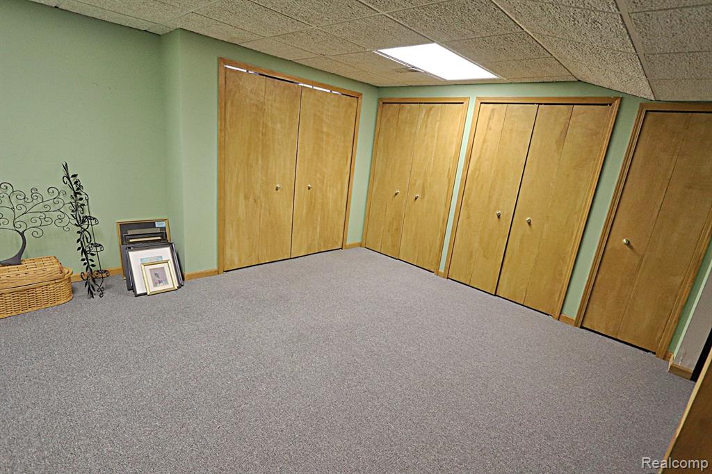 22249 RIVER PINES Drive, Farmington Hills, MI 48335 — Photo 22