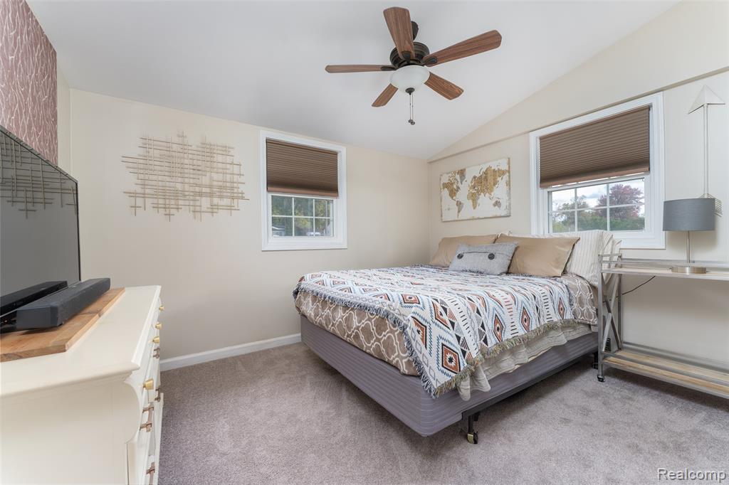 701 MARY Court, Fenton, MI 48430 — Photo 16