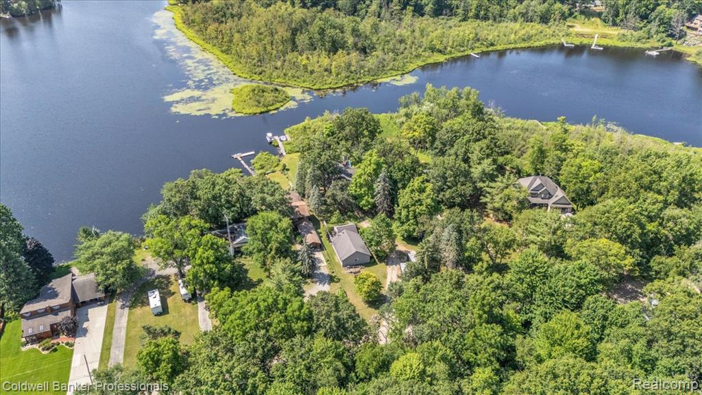 1325 Elkhorn Lake Road, Lake Orion, MI 48362 — Photo 12