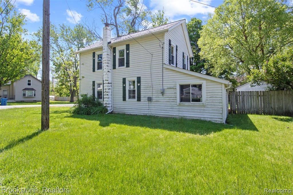 325 N Ann Street, Byron, MI 48418 — Photo 3