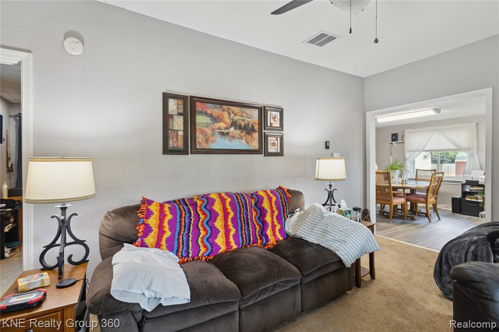 204 W Caroline Street, Bellevue, MI 49021 — Photo 13