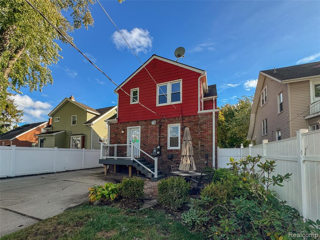 686 Princeton Road, Berkley, MI, 48072