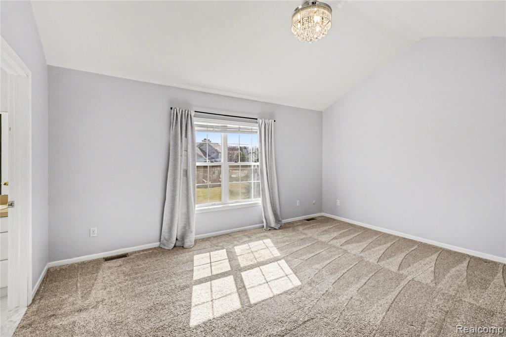 16111 Aspen Hollow Drive, Fenton, MI 48430 — Photo 12