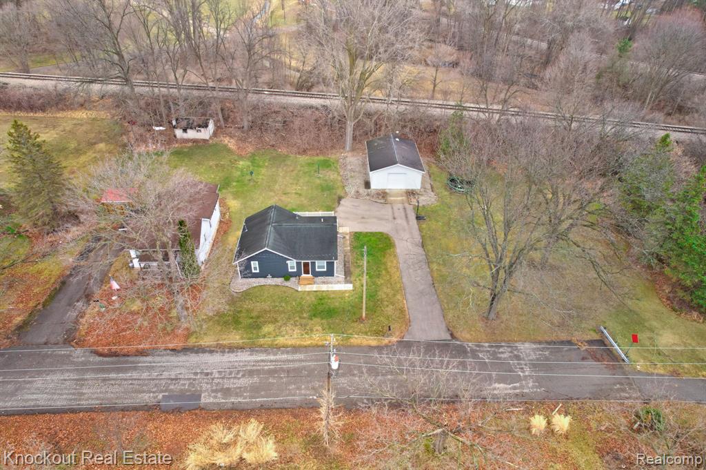 213 E Maple Street, Vassar, MI 48768 — Photo 37