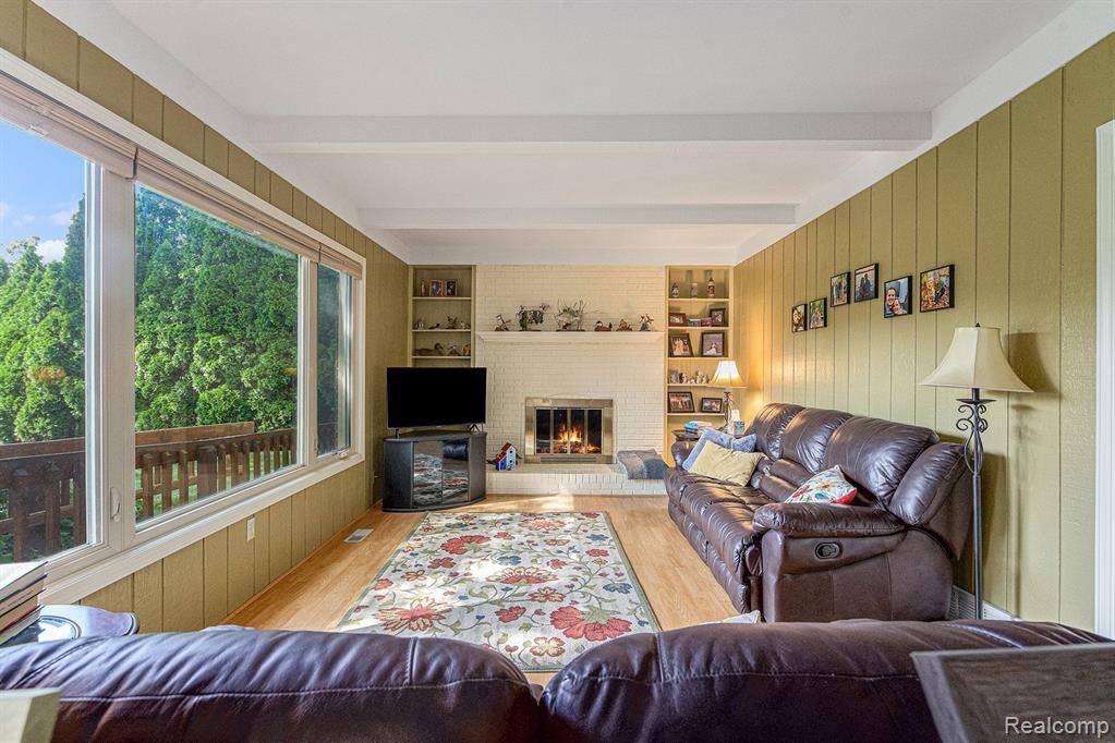 16155 WINCHESTER Drive, Northville, MI 48168 — Photo 19