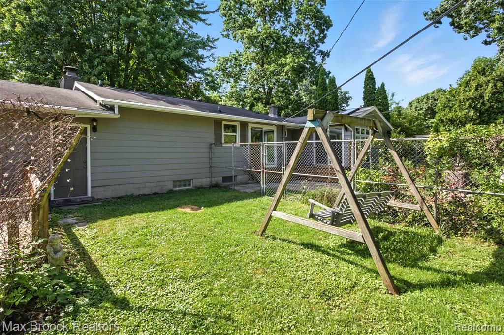 3084 E Hillcrest Drive, Clyde, MI 48049 — Photo 42
