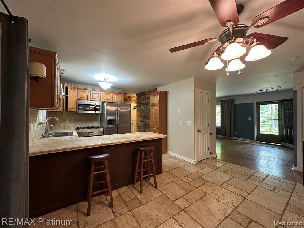 2482 Livernois Drive, Howell, MI 48843 — Photo 7