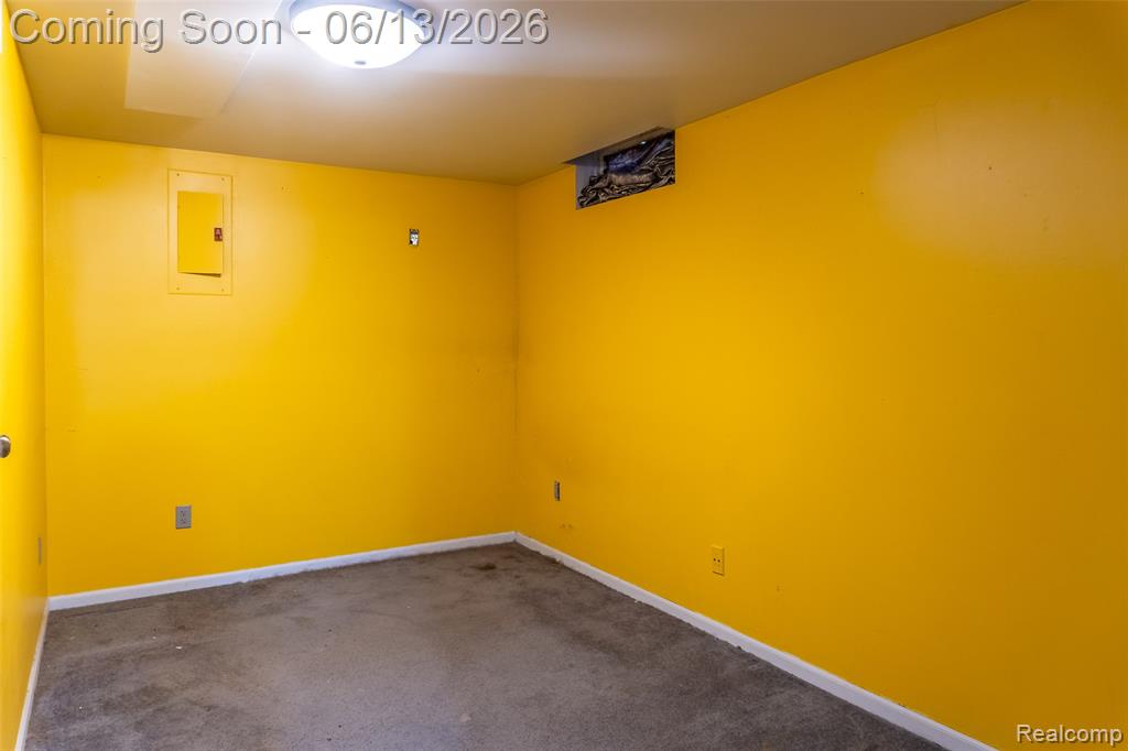 1442 Mariner Drive, Walled Lake, MI 48390 — Photo 37