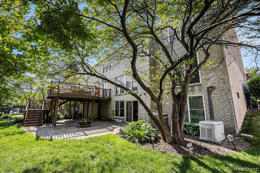 5686 Cherry Lane, West Bloomfield, MI 48324 — Photo 37