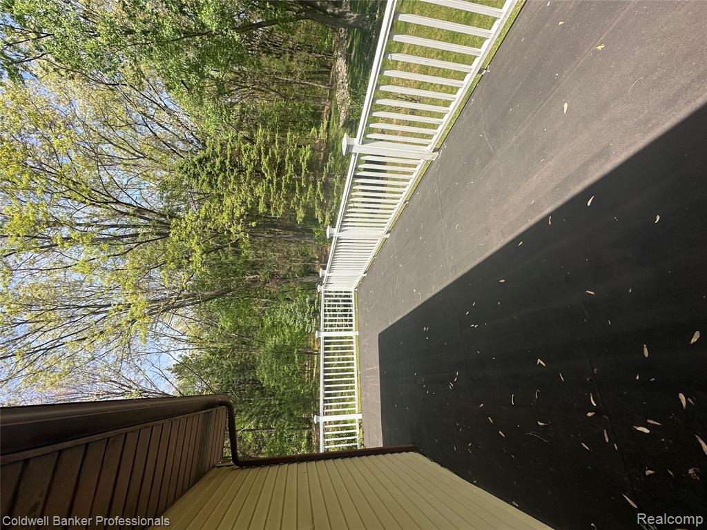 5398 Linger Lane, Lapeer, MI 48446 — Photo 23