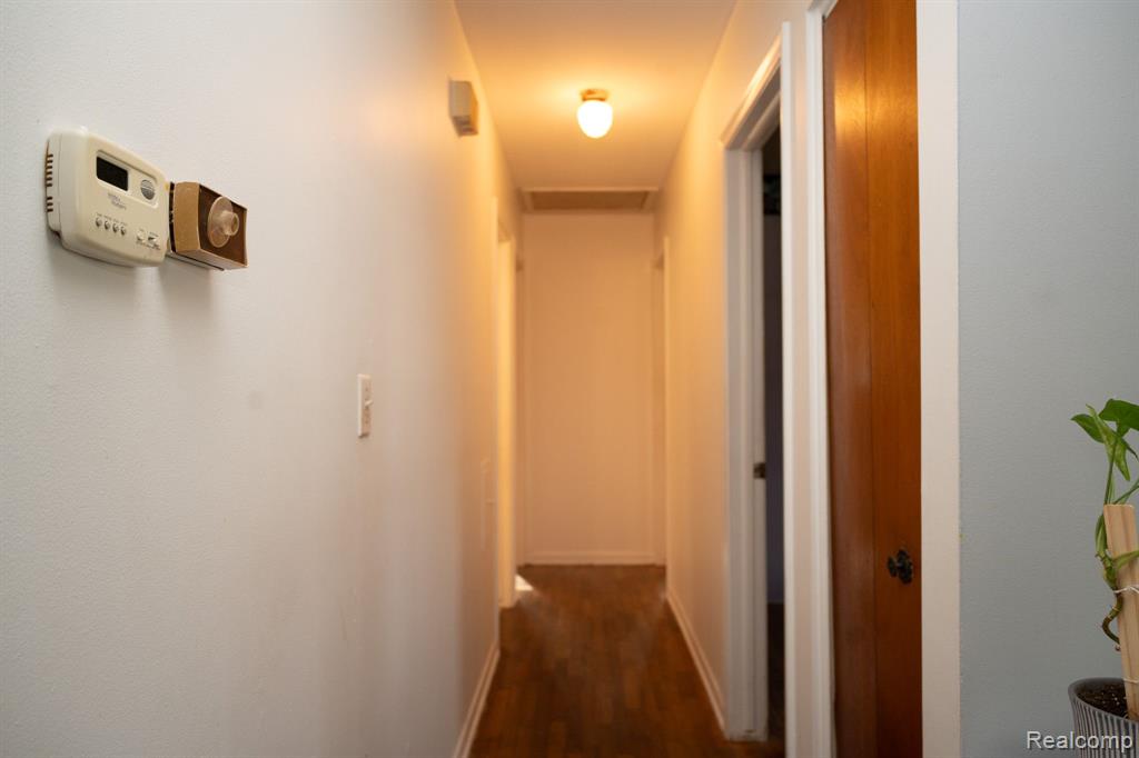 4480 TILLIE Drive, Flint, MI 48504 — Photo 11