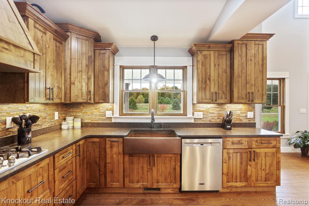9351 Lange Road, Birch Run, MI 48415 — Photo 19