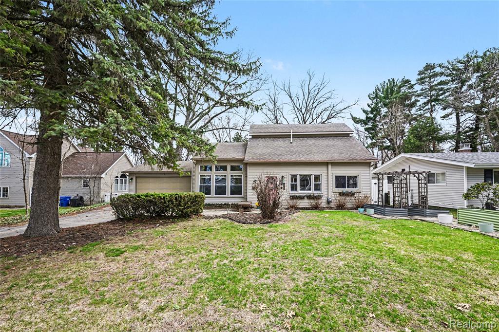 937 Marvell Place, Waterford, MI 48327 — front exterior