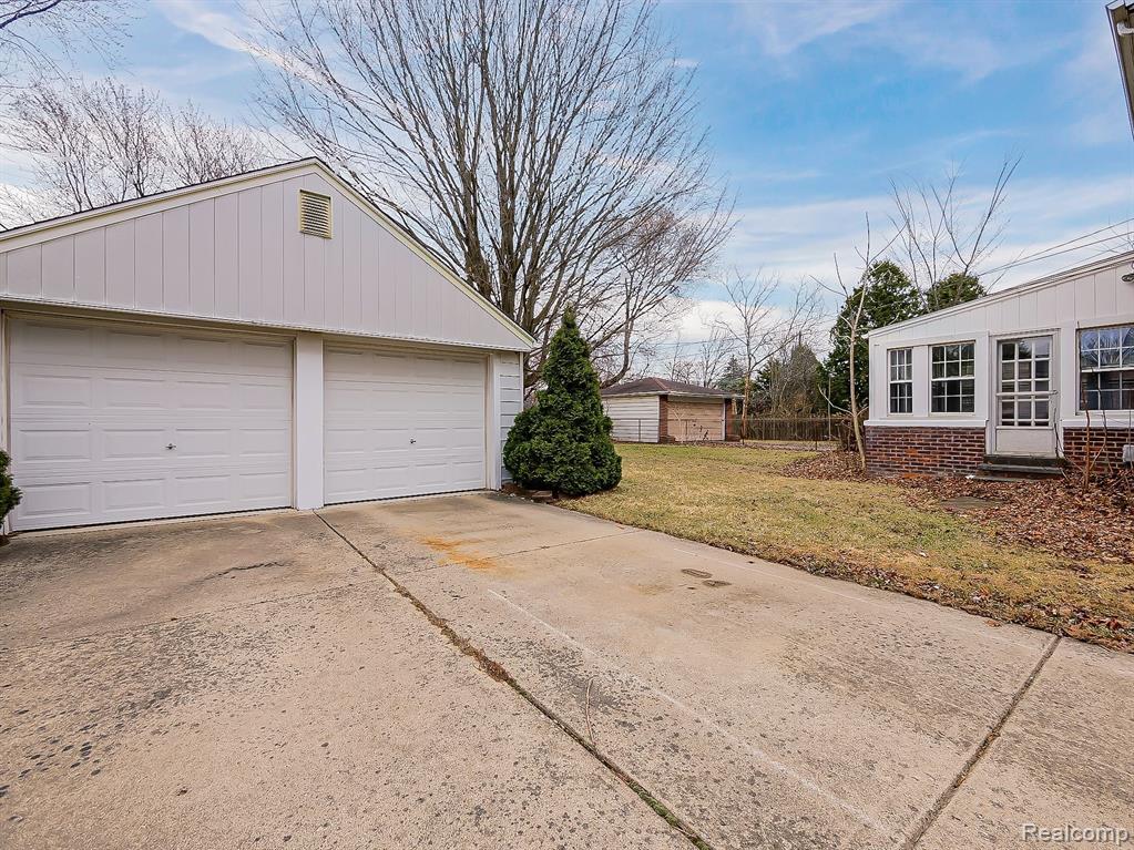6609 CORTLAND Avenue, Allen Park, MI 48101 — Photo 22