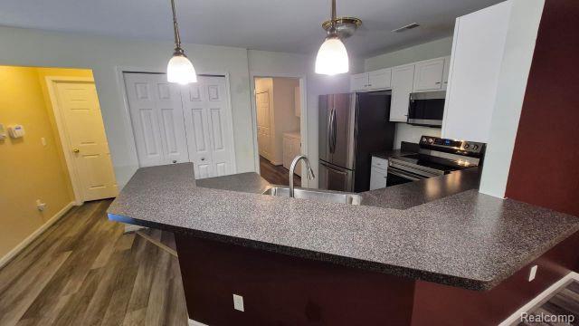 5203 Chesapeake Circle, Walled Lake, MI 48390 — Photo 4