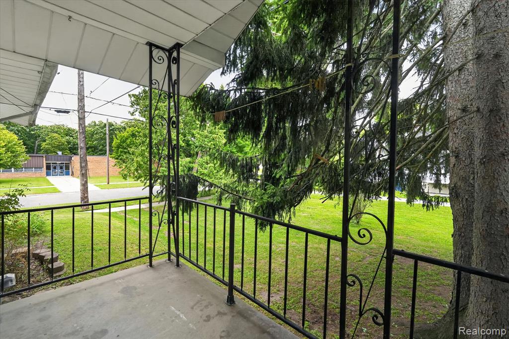 4110 Ogema Avenue, Flint, MI 48507 — Photo 33