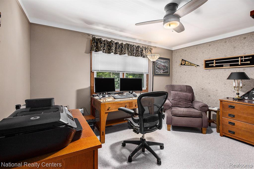8979 Woodberry Road Road, Plymouth, MI 48170 — Photo 16