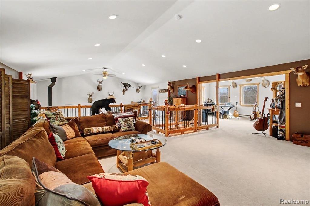 9631 BYRON Road, Howell, MI 48855 — Photo 9