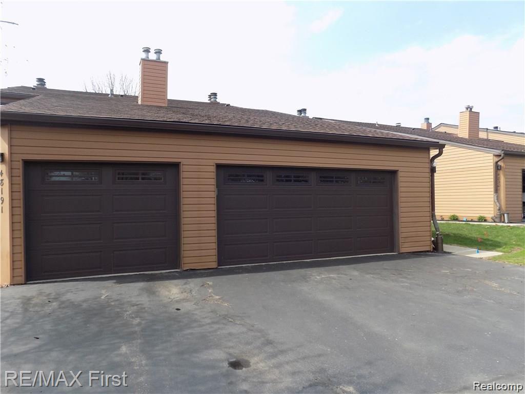 48195 Bayshore Drive, Belleville, MI 48111 — Photo 2