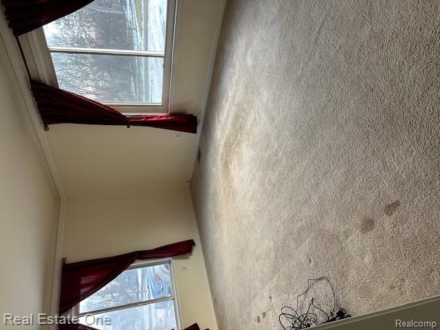 942 Hogarth Avenue, Waterford, MI 48328 — Photo 9