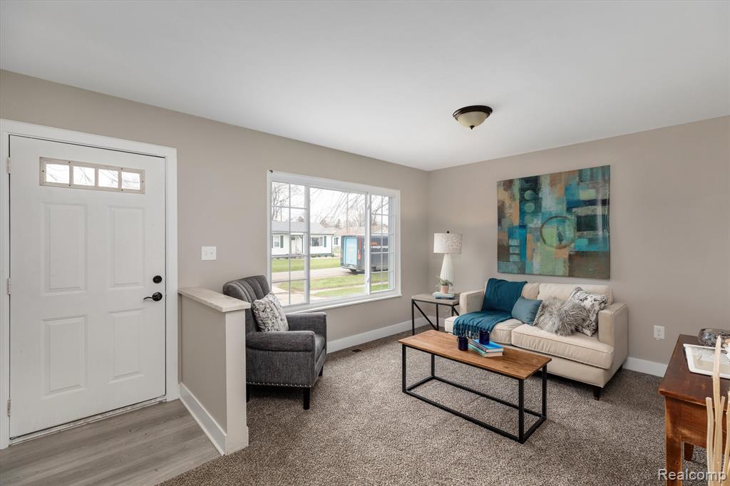 9257 WASHINGTON Street, Romulus, MI 48174 — Photo 4