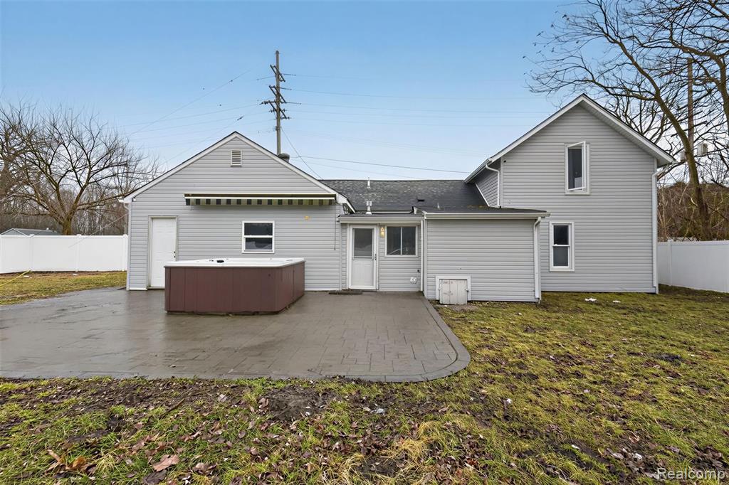 12751 Jones Street, Carleton, MI 48117 — Photo 37