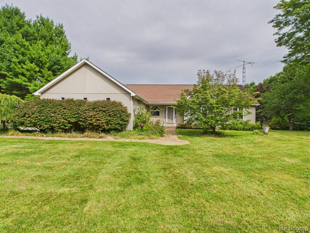 2843 North Branch Rd., North Branch, MI 48461 — Photo 4
